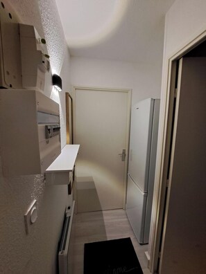 Interior - Appartement à 50m de la Plage Front de mer Avec Jardin et Parking Sécurisés (Narbonne)