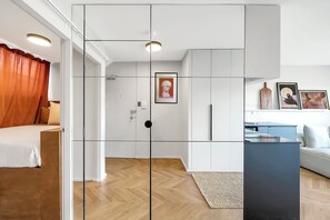 1 室のベッドルーム、WiFi (無料)、ベッドシーツ