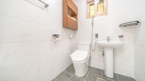 Quarto básico, 3 quartos (Narangstay (Oceanview,Poolvilla)) | 3 quartos, Wi-Fi de cortesia