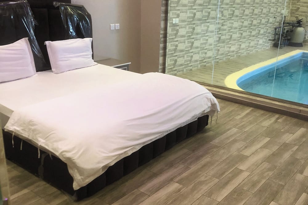 Al Shouq Chalets