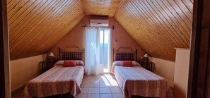 5 Schlafzimmer, Reisekinderbett, Bettwäsche