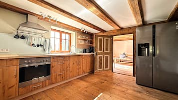 Kühlschrank, Ofen, Herdplatte, Geschirrspüler