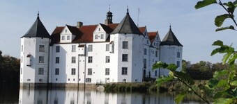 Altes Holzfällerhaus - Holzofen, Dusche, Gäste-wc, Terrasse, Eingezäunter Garten