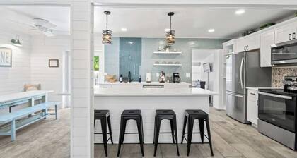 Somewhere To Beach - Jacksonville Beach, Florida