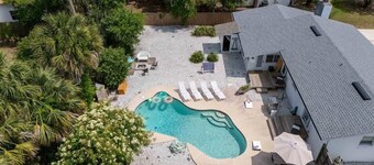 Somewhere To Beach - Jacksonville Beach, Florida