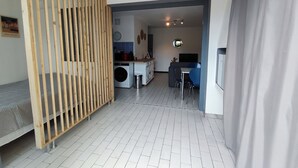 Unclassified image, 4 of 13, button - Cozy Studio, Pool, Tennis, 500m from Beach - Sleeps 4 (Argelès-sur-Mer)