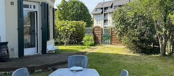 Cabourg: Spacious 3-Room Garden Apartment, Near Center, Calm Area