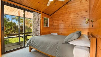 2 habitaciones, tabla de planchar con plancha, cuna de viaje y wifi