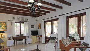 TV - Charming Villa with Private Pool, Near Beach and Amenities in Moraira, Costa Blanca (Moravit)