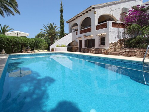 Charming Villa with Private Pool, 500m from the Beach in Moraira
