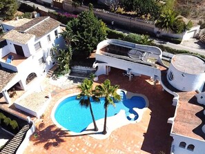 Exterior - Luxurious Villa in Moraira with Private Pool, Garden, and Stunning Valley Views, Near Playa Ampolla (Moraira)