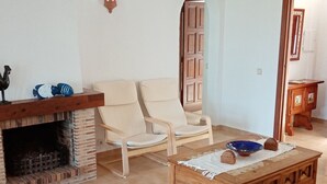 Interior - Spacious Classic Villa with Private Pool, Garden, and Close to Beach in Moraira (Moraira)