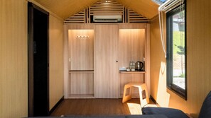 Executive Cabin | 1 bedroom, desk, free WiFi, bed sheets - Bobocabin Patra Parapat (Parapat)