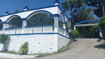 Entrada al alojamiento