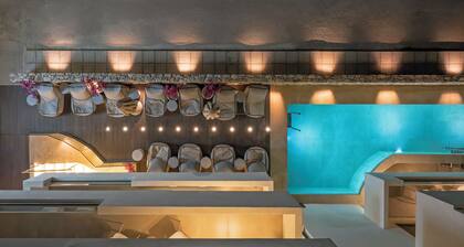 Cabana White Boutique Hotel