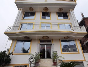 Front of property - Vaatika Inn Gaya (Gaya)