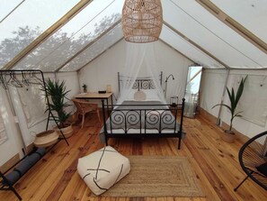 Luxury Tent, 1 Queen Bed with Sofa bed, Non Smoking, Garden View | Individually decorated, individually furnished, bed sheets