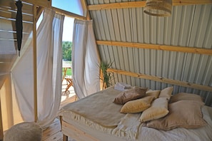 Design Cabin, Garden View | Individually decorated, individually furnished, bed sheets - Tranquilo Glamping (Chiclana de la Frontera)