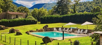 Alloro, traditional farmhouse with pool, relax and enjoy the Tuscan countryside