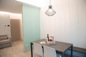 Interior - GREEN ASH (Roseto degli Abruzzi)