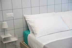 1 habitación, tabla de planchar con plancha y wifi 