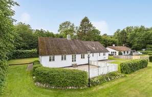 Exterior - Nice home in Brovst with sauna (Brovst)