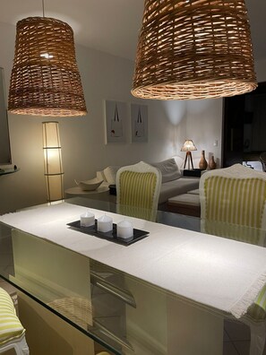 Interior - Lindo Apartamento Completo - Beira DO MAR COM Vista Total (Florianópolis)