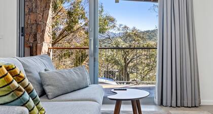 Little Rocky Retreat