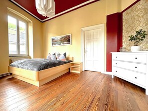 2 chambres, lit parapluie, Wi-Fi gratuit, draps fournis