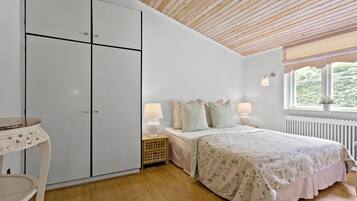 4 bedrooms, free WiFi