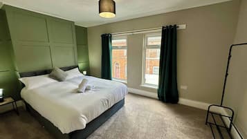 2 bedrooms, iron/ironing board, free WiFi