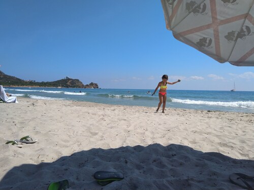 Accogliente Villino a Pochi Passi Dalla Spiaggia, Ideale per Famiglie e Amici