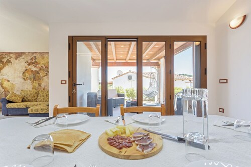 Accogliente Villino a Pochi Passi Dalla Spiaggia, Ideale per Famiglie e Amici