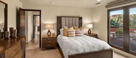 5 bedrooms, desk, iron/ironing board, travel crib