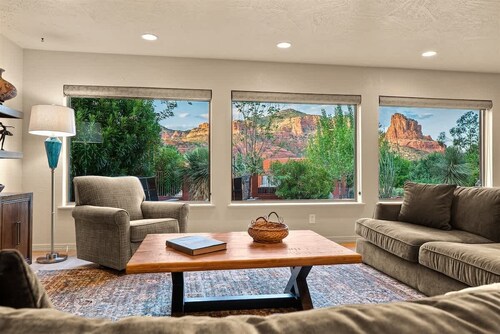 Luxury Entertainment with Peace & Tranquility Home