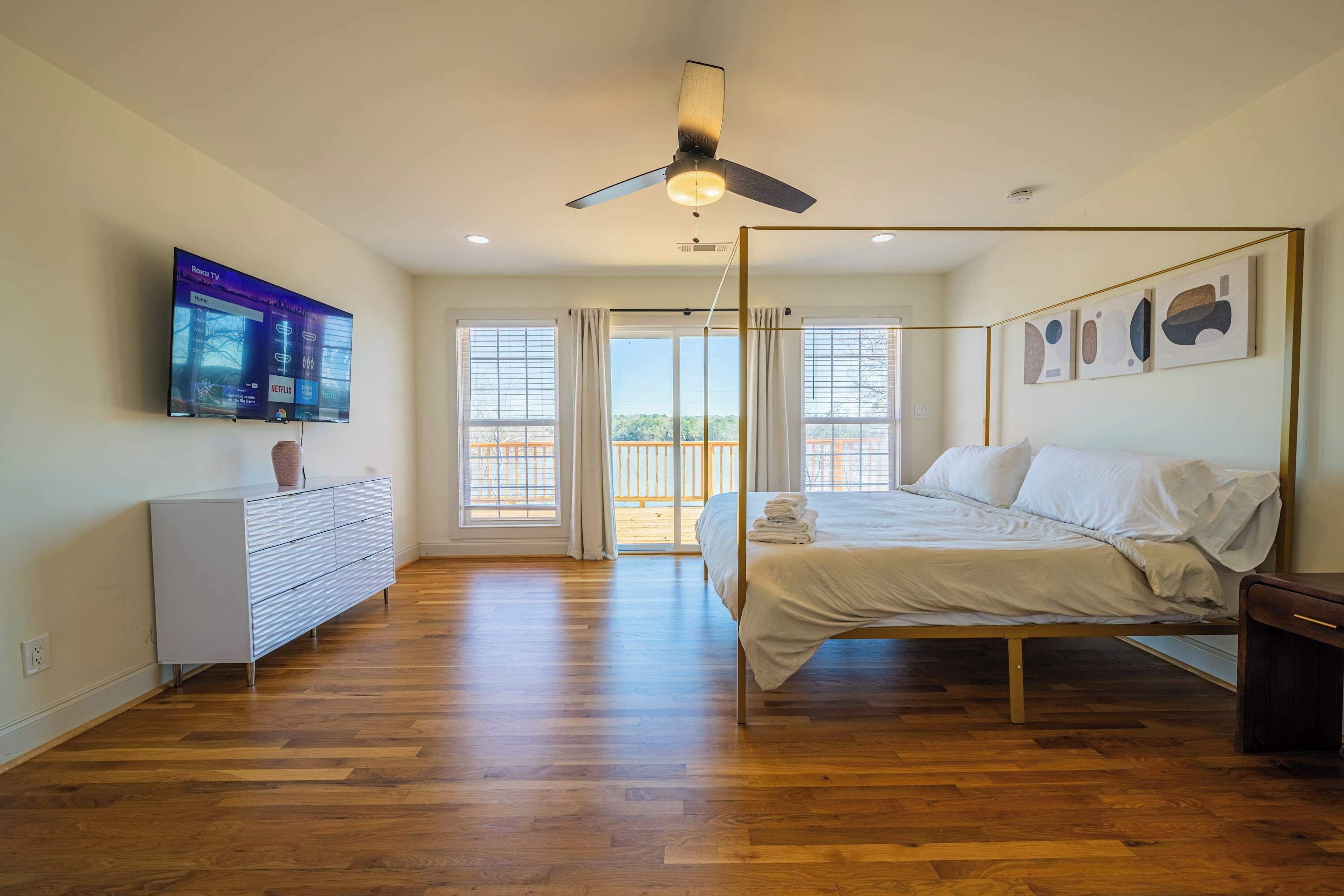 4 間睡房、書桌、熨斗/熨衫板、Wi-Fi