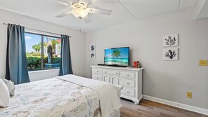 2 habitaciones, escritorio, tabla de planchar con plancha y wifi gratis 