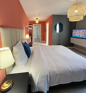 Economy Room | Premium bedding, blackout drapes, soundproofing, cribs/infant beds - Hôtel château Schengen (Schengen)