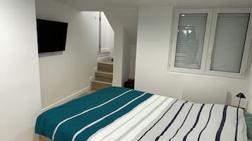 1 chambre, fer et planche Ă repasser, Wi-Fi, draps fournis