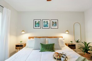 3 Schlafzimmer, Schreibtisch, Bügeleisen/Bügelbrett, Reisekinderbett