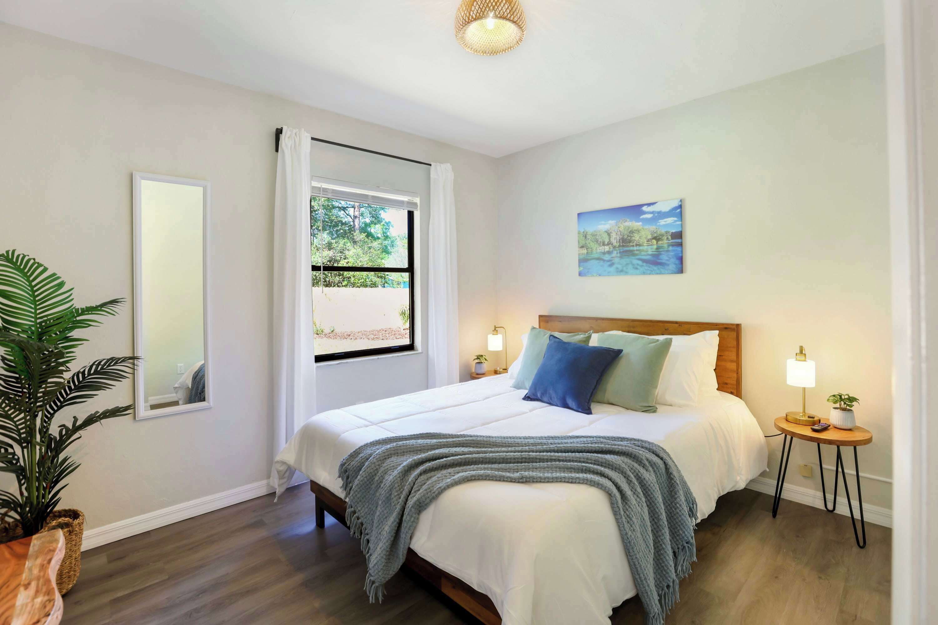 3 Schlafzimmer, Schreibtisch, Bügeleisen/Bügelbrett, Reisekinderbett