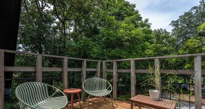 The Key Reno'd Historic Studio! 1 Mile to UF & DT