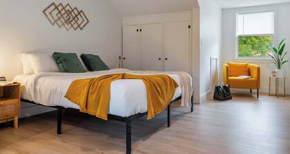 The Key Reno'd Historic Studio! 1 Mile to UF & DT