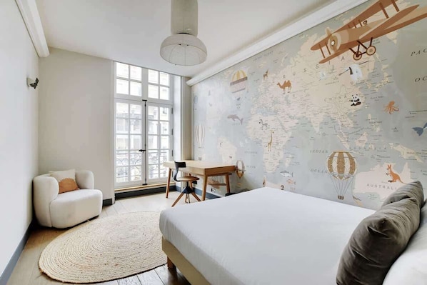 6 chambres, fer et planche à repasser, lit de bébé portatif, Wi-Fi