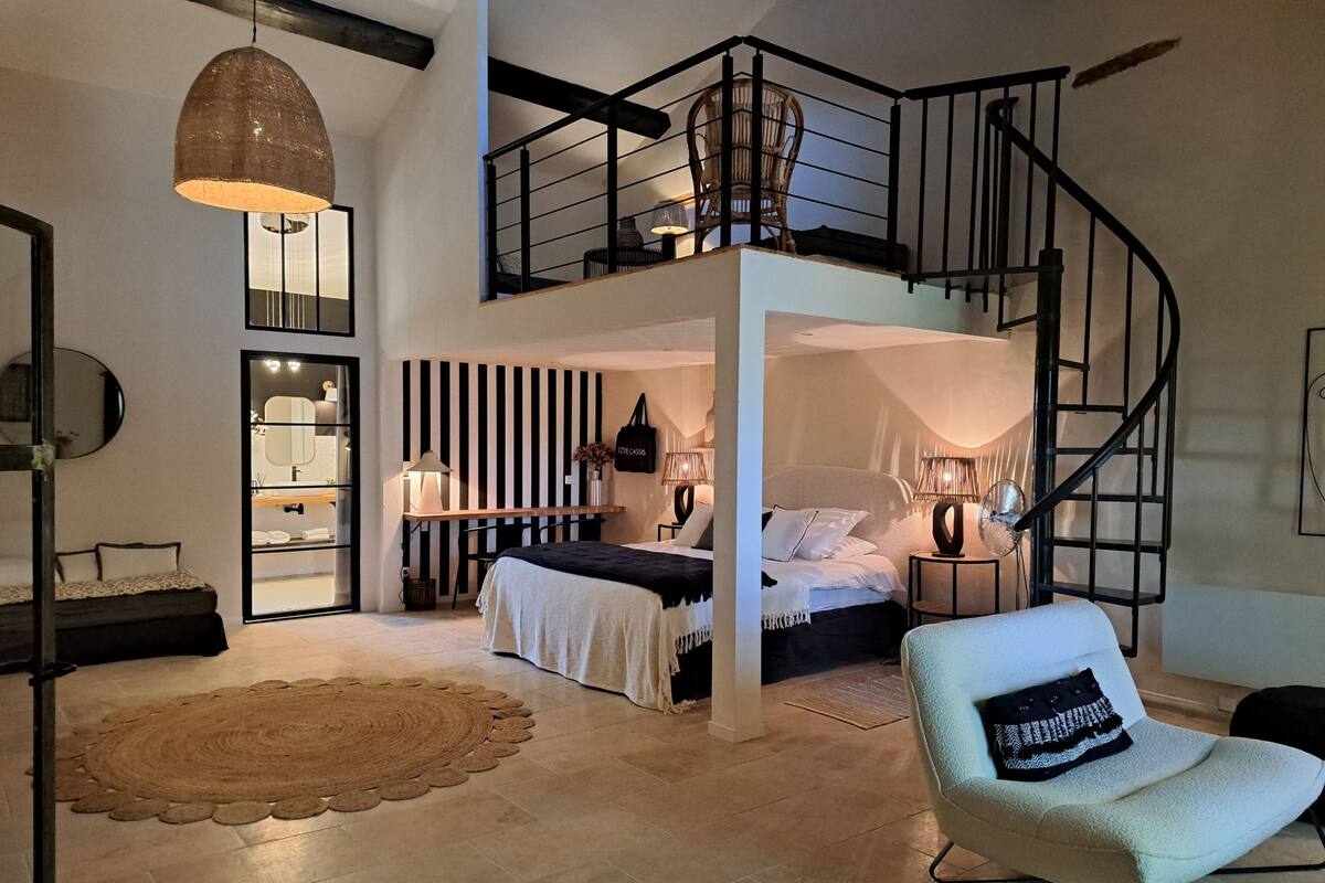 Suite, Pool View | 1 bedroom, desk, free WiFi, bed sheets