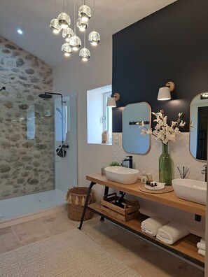 Suite, Poolblick | Badezimmer