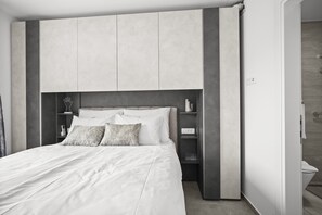 2 Schlafzimmer, Schreibtisch, Verdunkelungsvorhänge
