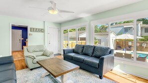 TV, video games - Private House w/Private Pool, 0.2 miles from beach + Free Attraction Tickets! (North Myrtle Beach)