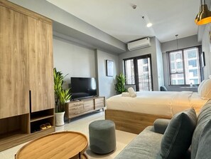 Estudio | Decoración personalizada, muebles diferentes y escritorio 