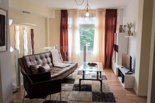 Moderno Duplex en Playa Jardin